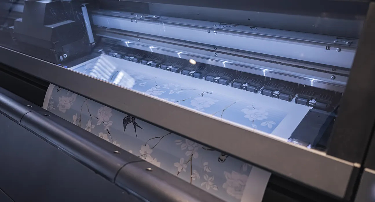 High End Digital Printing on Fabrics and Wallcoverings for Interior Design Professionals